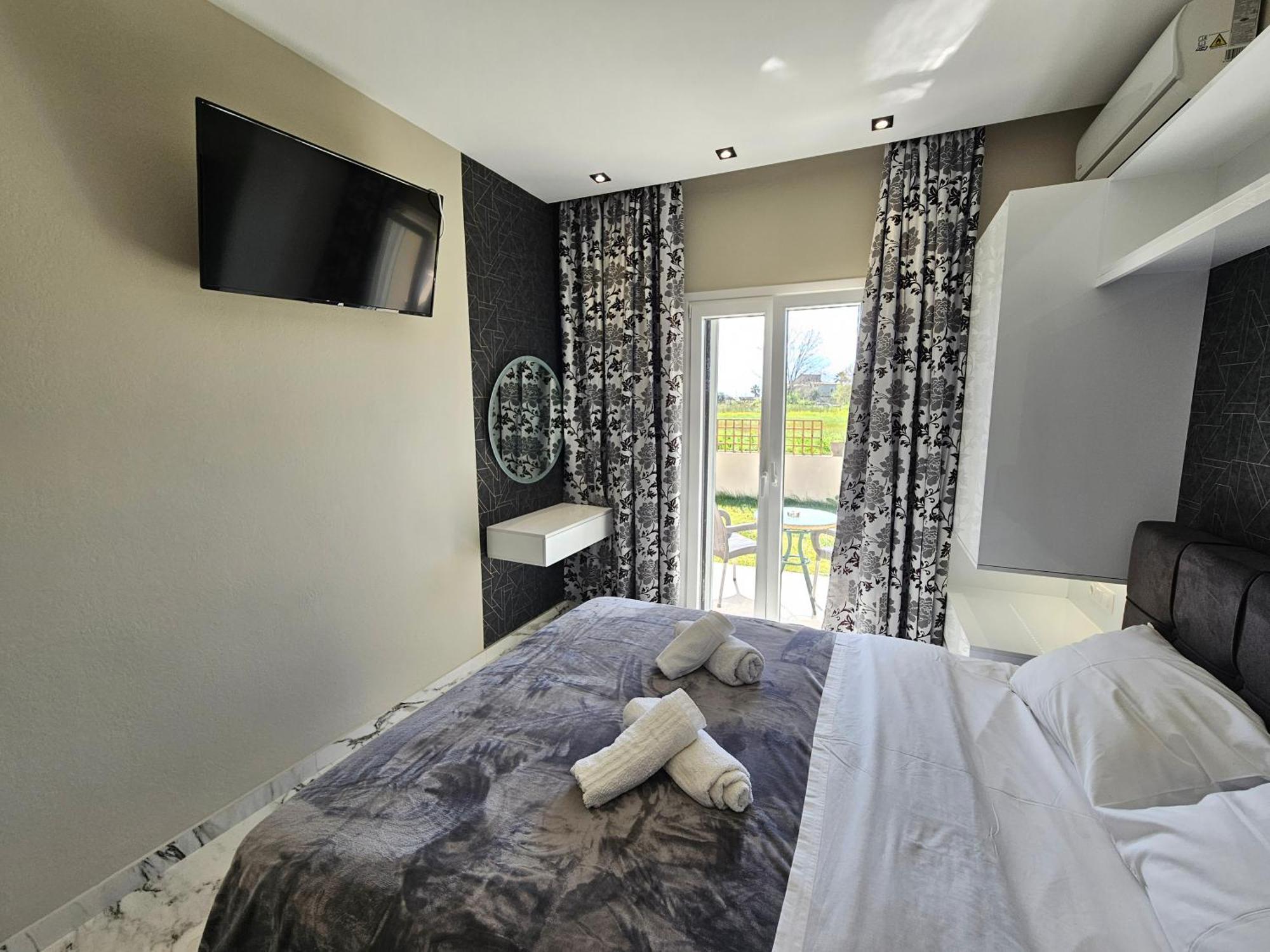Evelina Luxury Suites In Corfu 阿普索斯 外观 照片