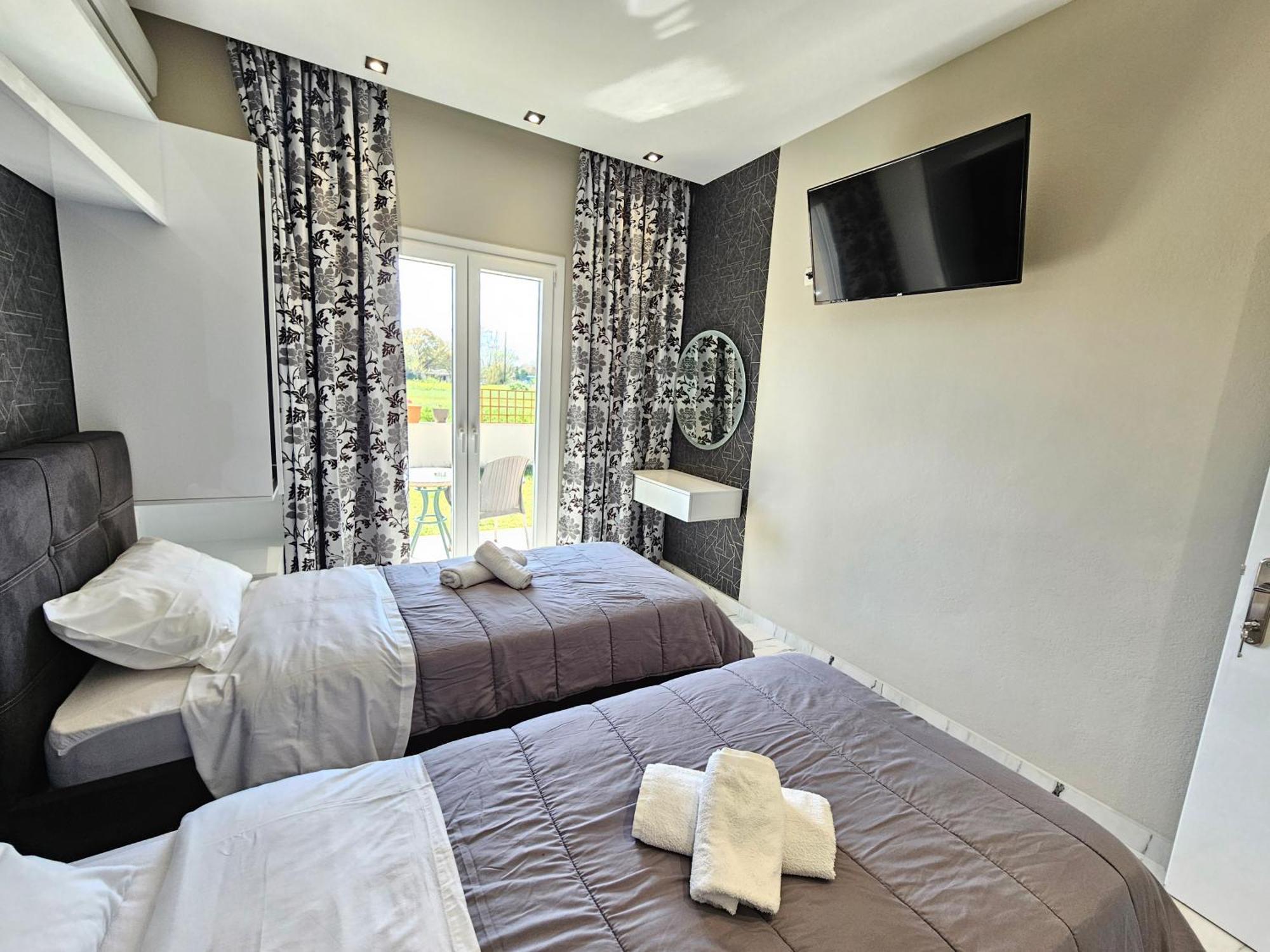 Evelina Luxury Suites In Corfu 阿普索斯 外观 照片